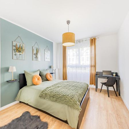 Massy Serenity - 64M2, Terrace, Balcony, Parking Kültér fotó