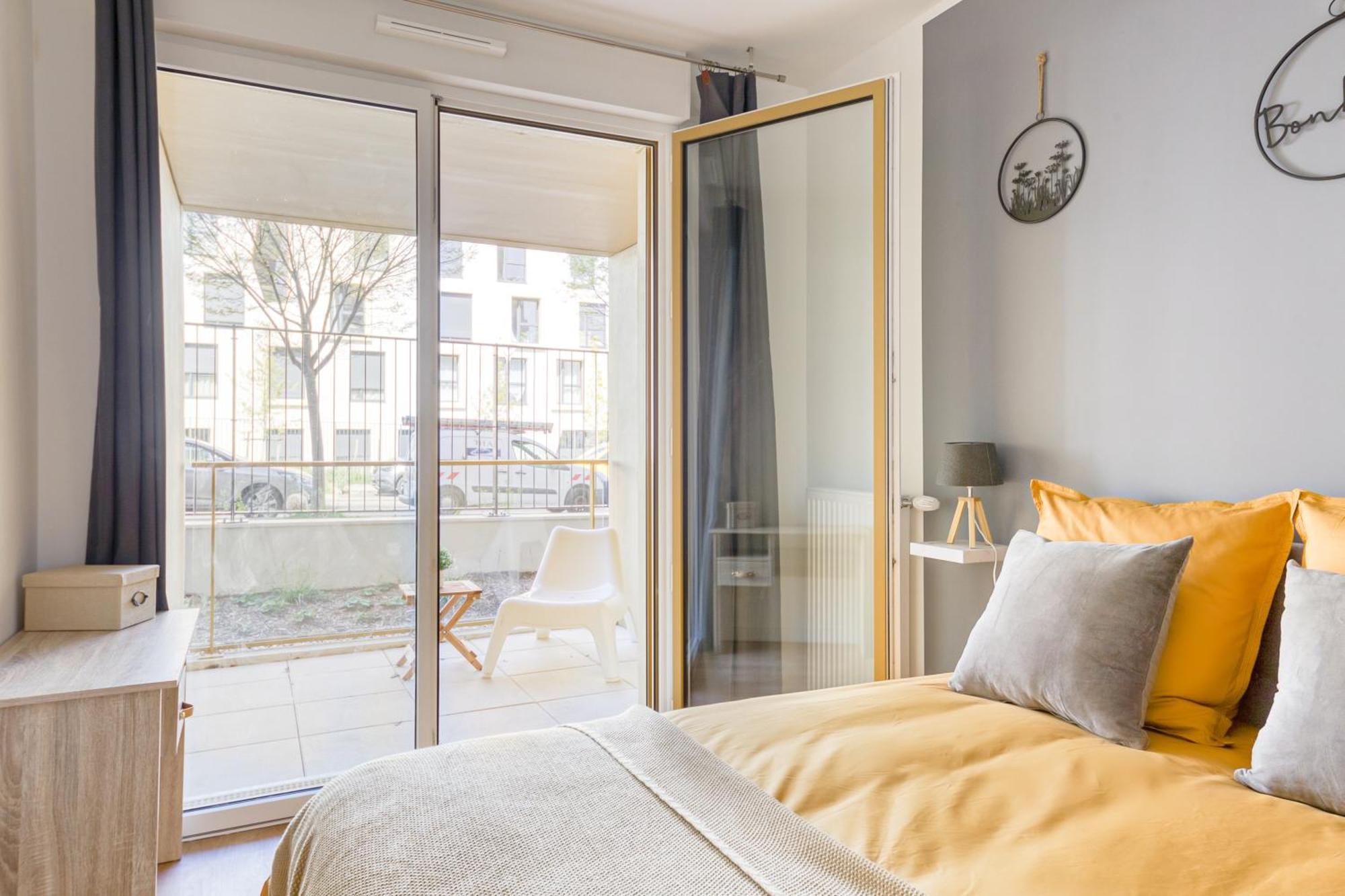 Massy Serenity - 64M2, Terrace, Balcony, Parking Kültér fotó